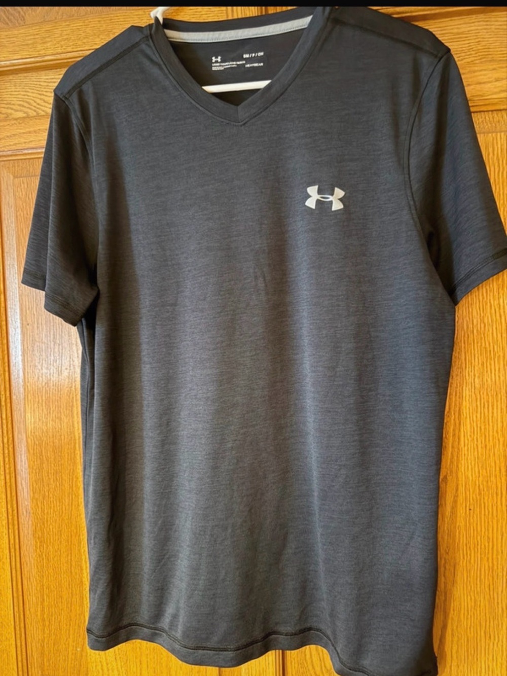 Under Armour Men’s V-Neck Performance Tee - Charcoal with Silver Logo